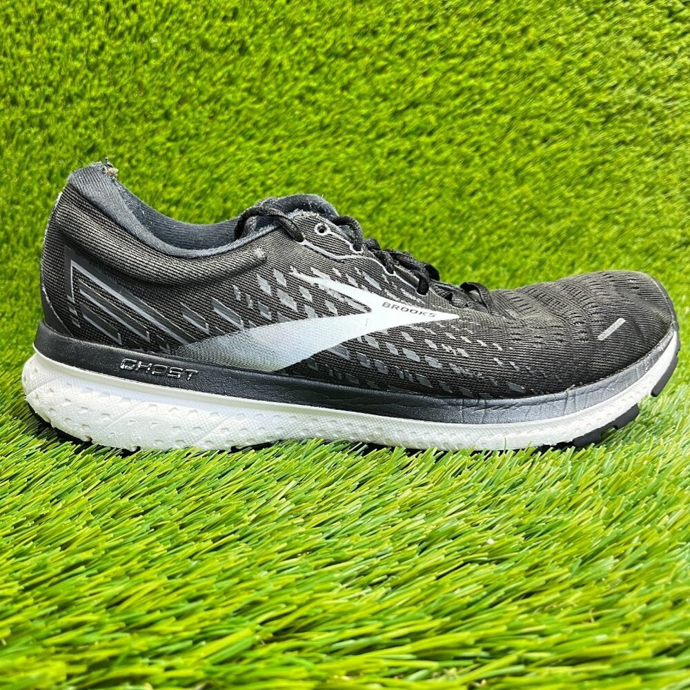 Brooks Ghost 13 Womens Size 9 Black White Gray Athletic Running Shoes Sneakers